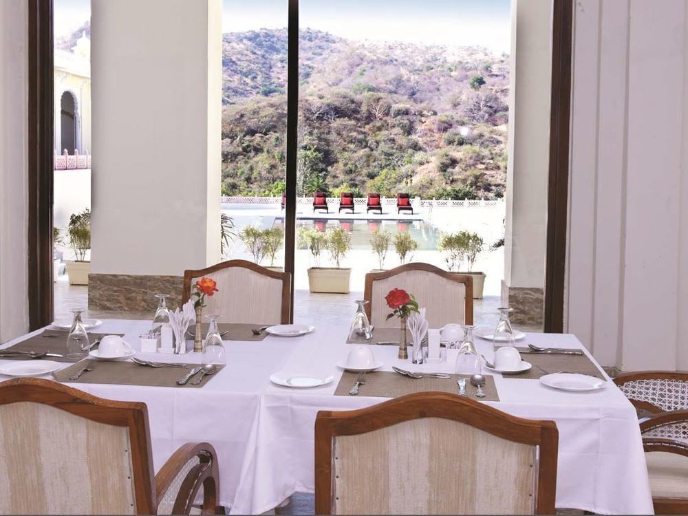 The Castle Mewar Hotel Rama ภายนอก รูปภาพ